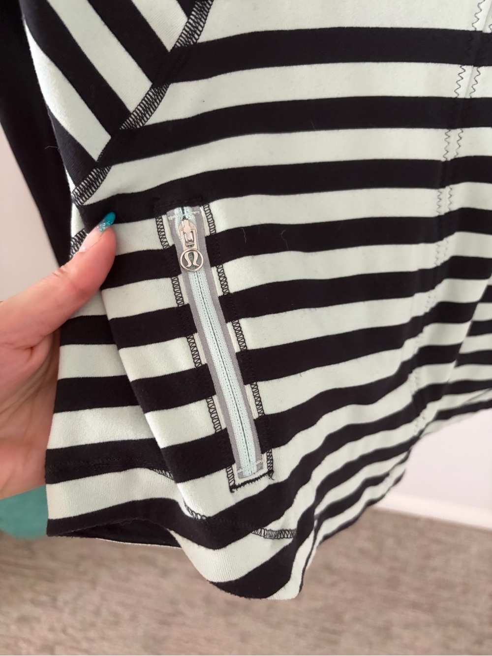 Striped Long-Sleeve lululemon athletica Top - Black & Mint - Picture 3 of 5